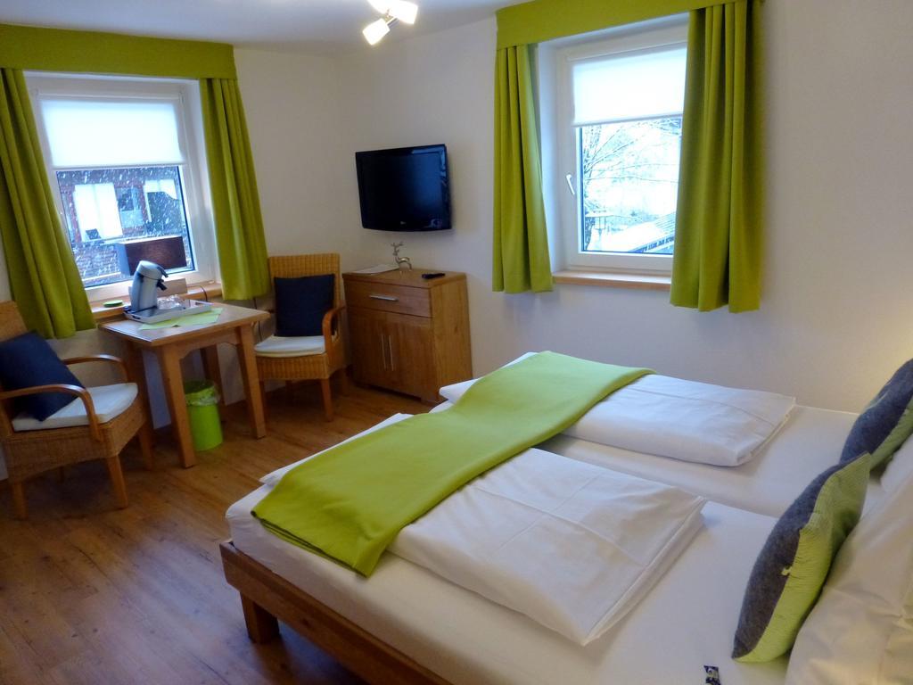 אוברסטדורף Hotel Engel מראה חיצוני תמונה